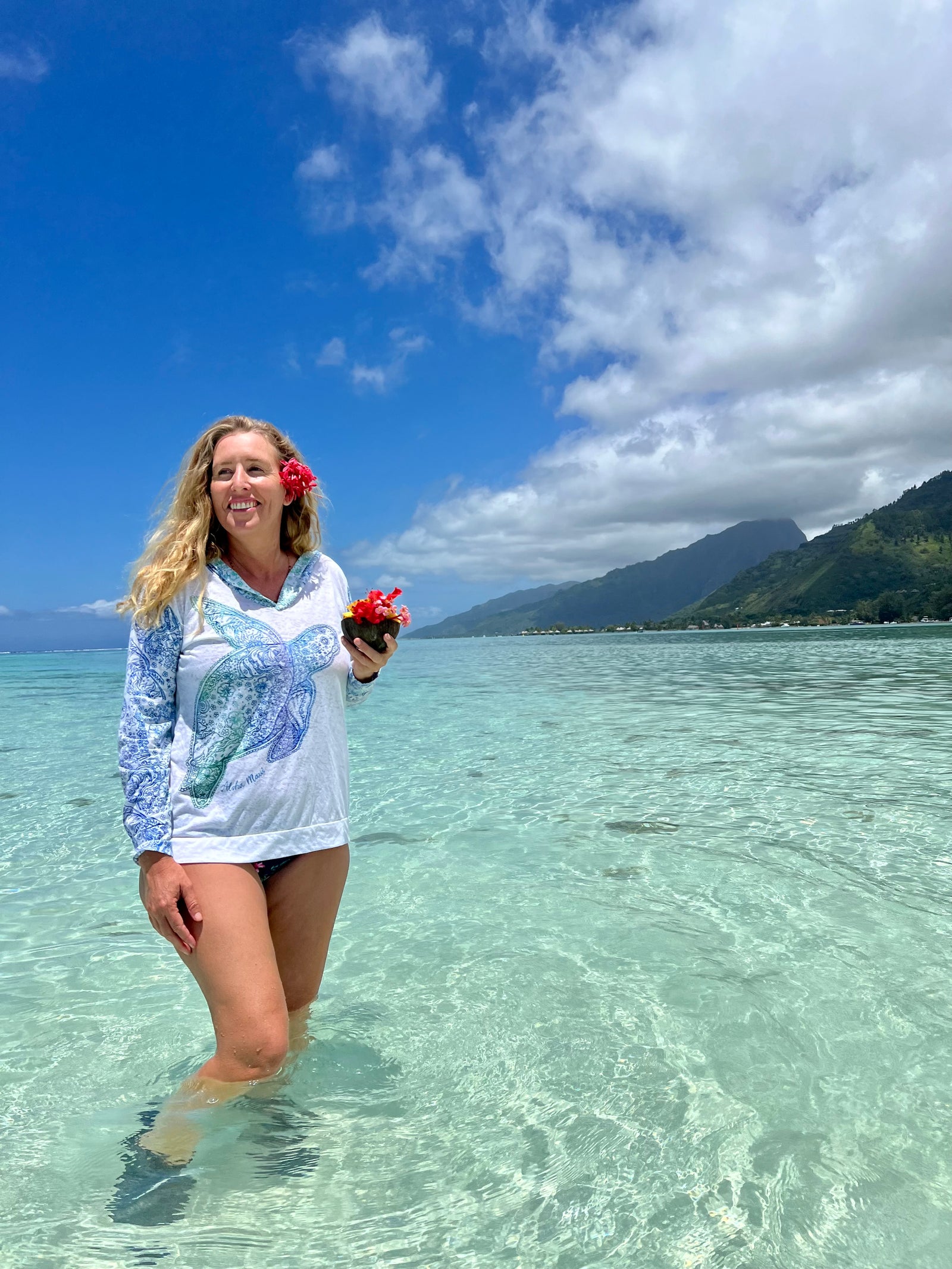 Kai Wahine Designs Honu Happiness Printed Women's Burnout Lightweight Hoodie